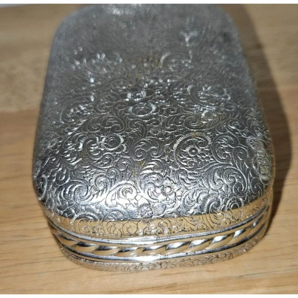 Vintage Ceramic Footed Trinket Dish & Silver Tone Box‎ Set